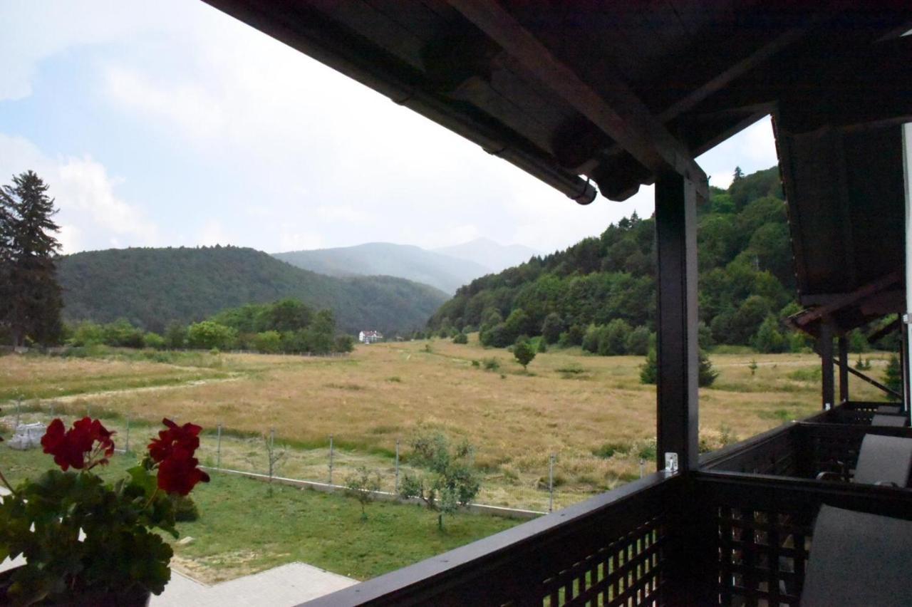 Hotel Casa Poienarilor Sîmbăta de Sus Esterno foto